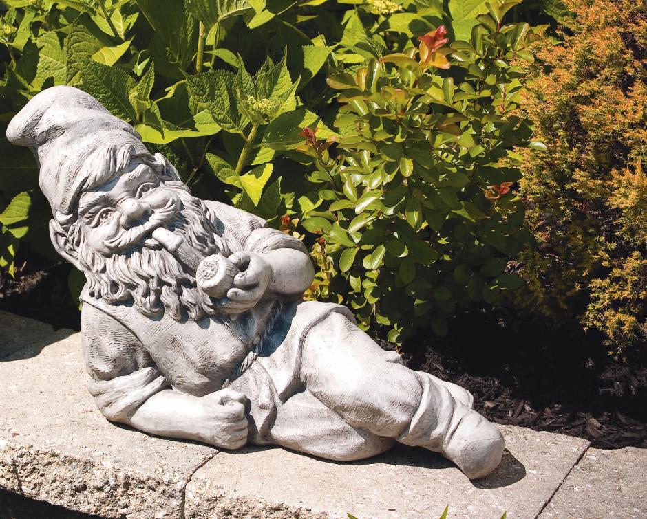 LAYDOWN PIPE GNOME 2490