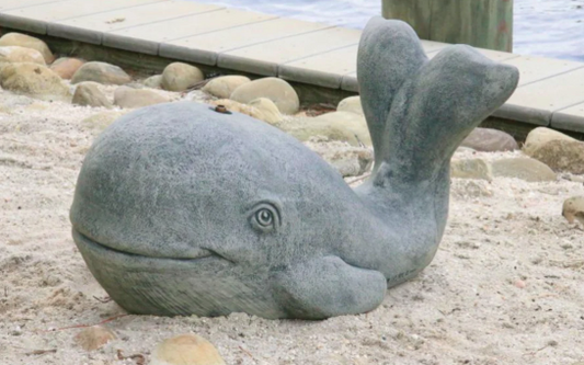 Massarelli's - 20" Happy The Whale - Plumbed - 4114