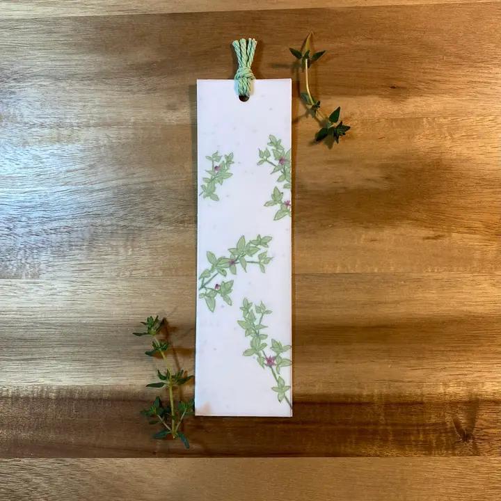 Raven's Edge Studio - Plantable Bookmark | Eco Bookmark | Thyme Seeds | 2 in 1