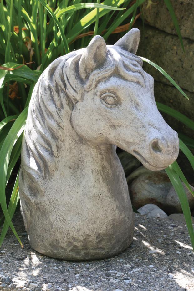 Massarelli's - 12" Horse Bust 2876